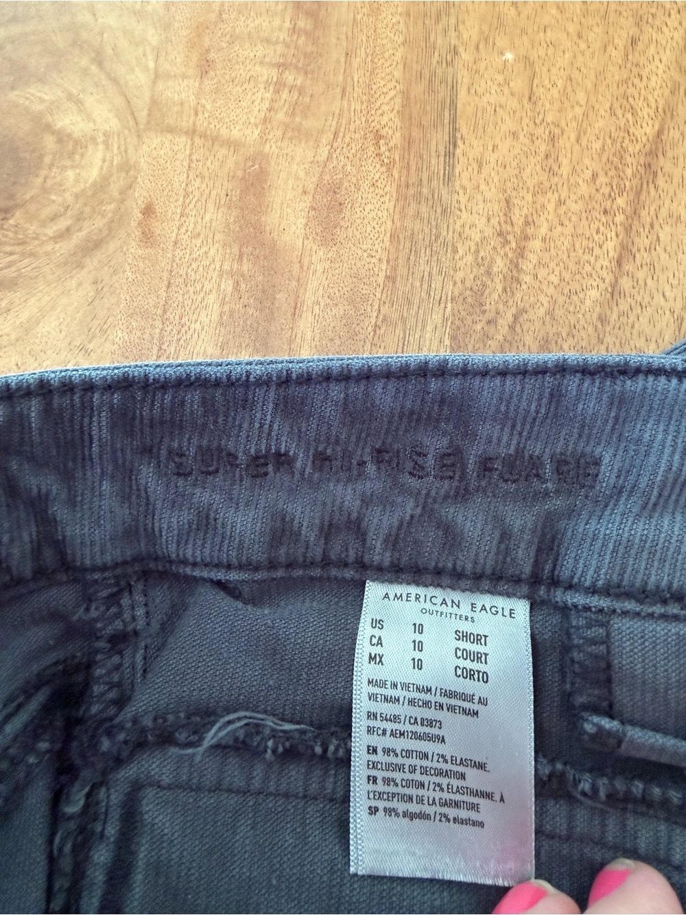 American Eagle Outfitters Super High-Rise Flare Corduroy in Gray Size 10 Short - Picture 3 of 12
